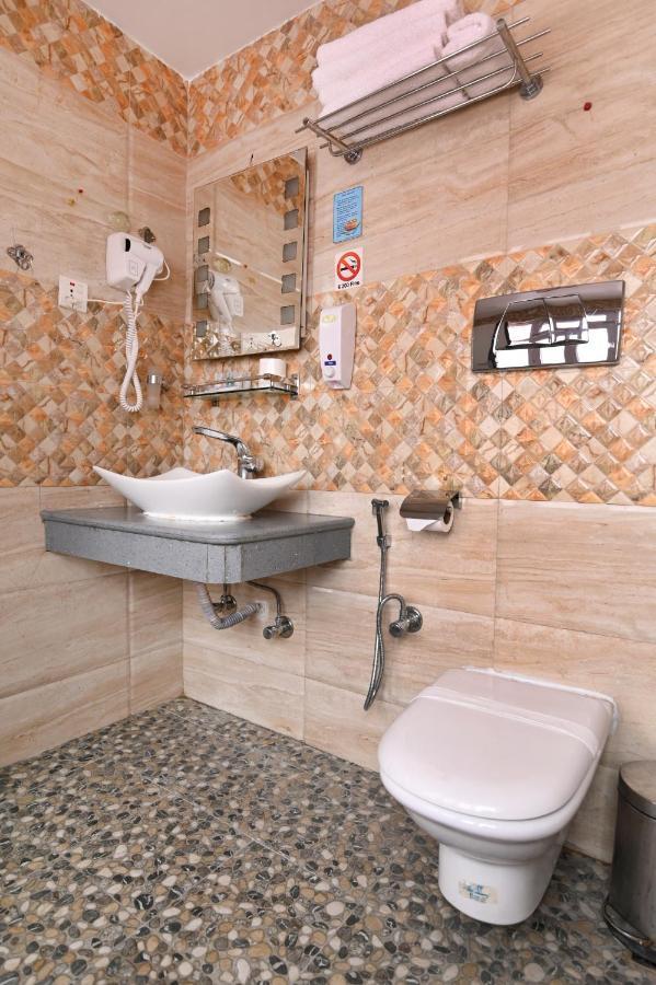 Hotel M Square Pvt.Ltd Катманду Экстерьер фото