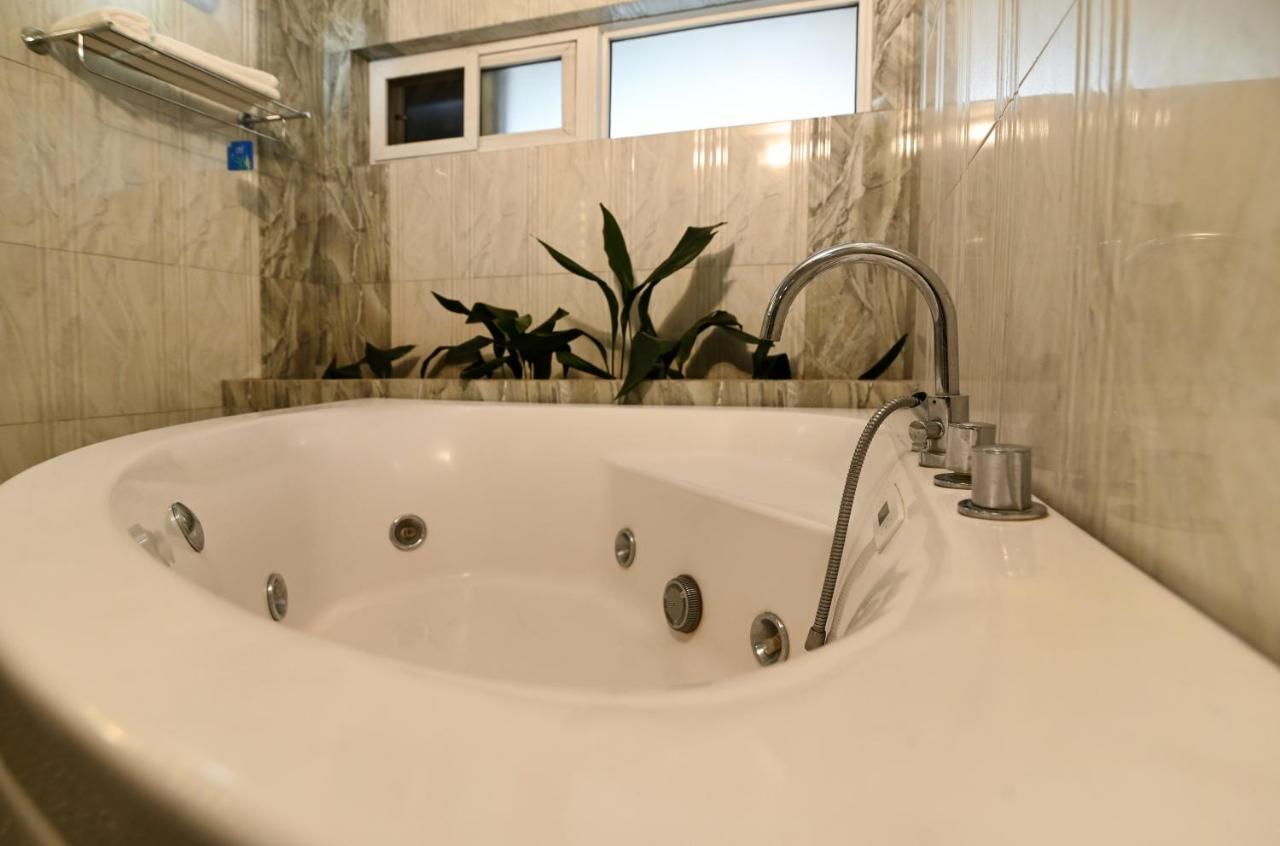 Hotel M Square Pvt.Ltd Катманду Экстерьер фото